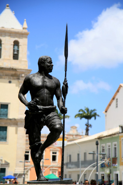 Estátua de Zumbi dos Palmares, líder quilombola, em Salvador.